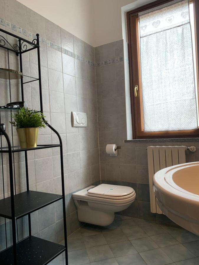 La Corte Di Silvia Malpensa Bed & Breakfast Cardano Al Campo Ngoại thất bức ảnh
